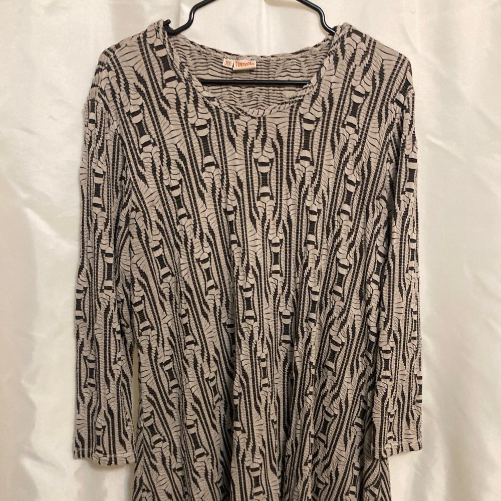 Tan/Black